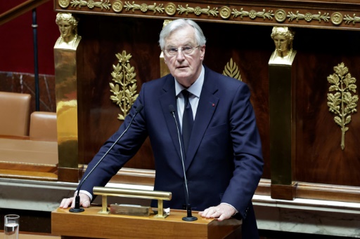 French government risks falling in no-confidence vote