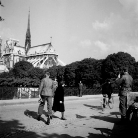 Notre Dame inspired Americans' love and help after fire.jpg