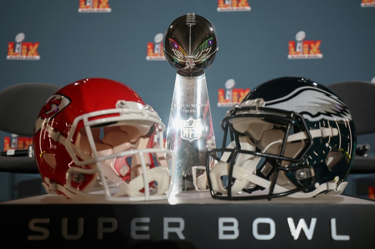 Trump, Swift join Super Bowl party as Chiefs chase 'three-peat'