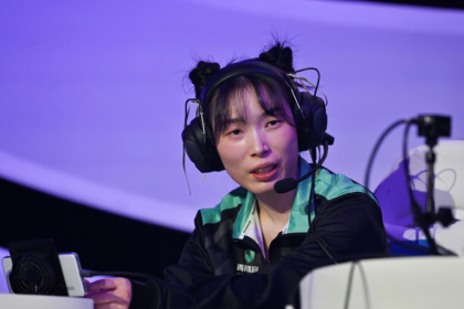 Women are carving out a niche for themselves in China's booming e-sports industry, despite the sexism they face