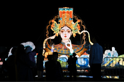 As night falls in the southern Chinese city of Fuzhou, lanterns -- some of them 10 metres high -- transform Hongguang Lake Park into a fantastical land